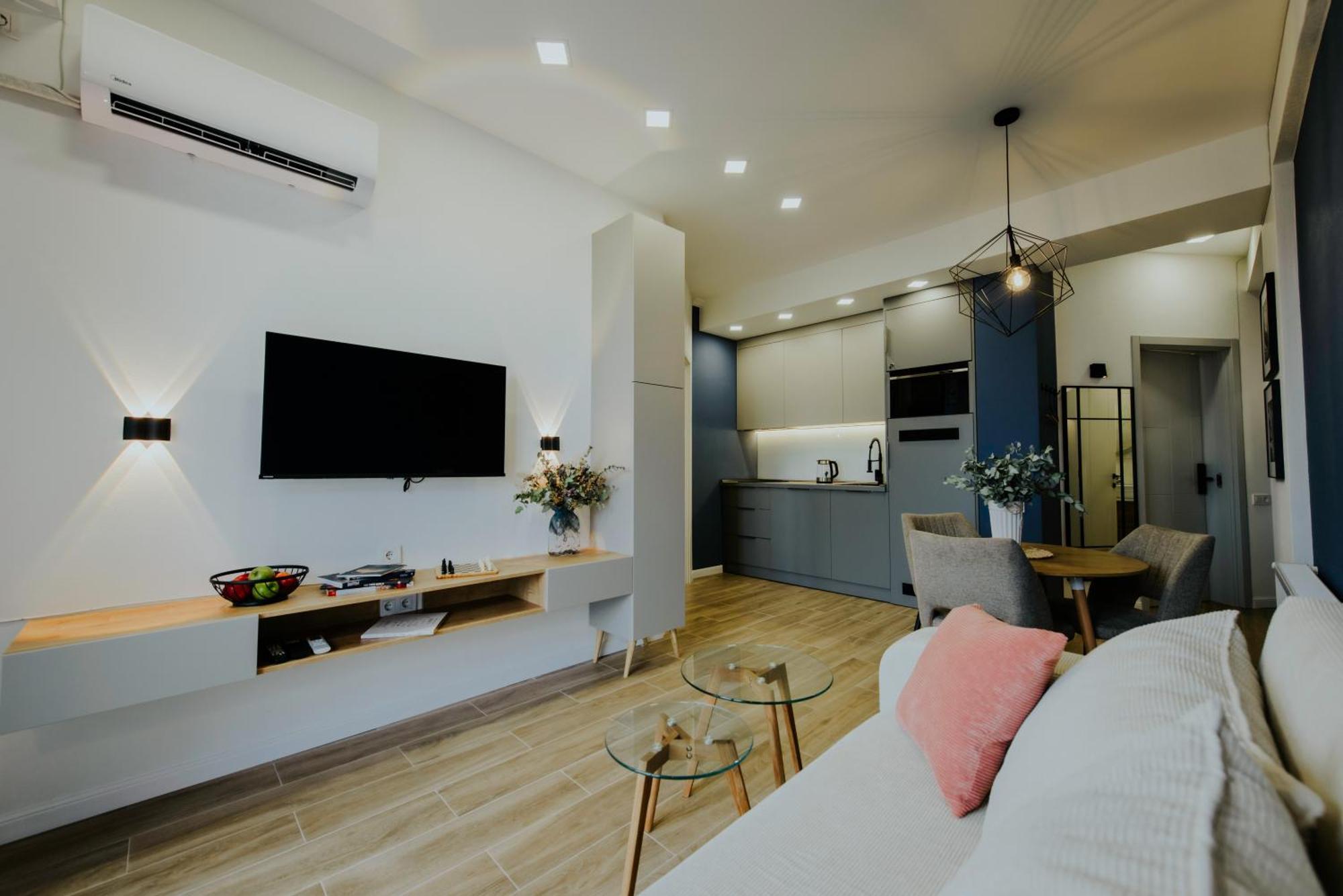 Luxury Inn Grand Residences Tbilisi Exterior photo